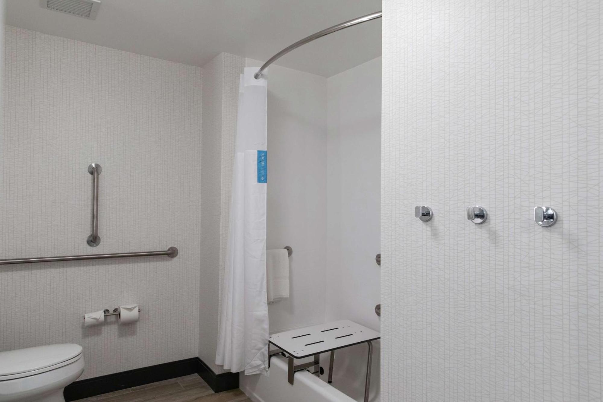 Hampton Inn בלק מאונטיין מראה חיצוני תמונה